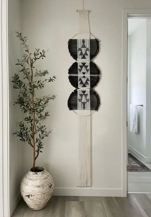 Flber Macrame Wall Hanging 